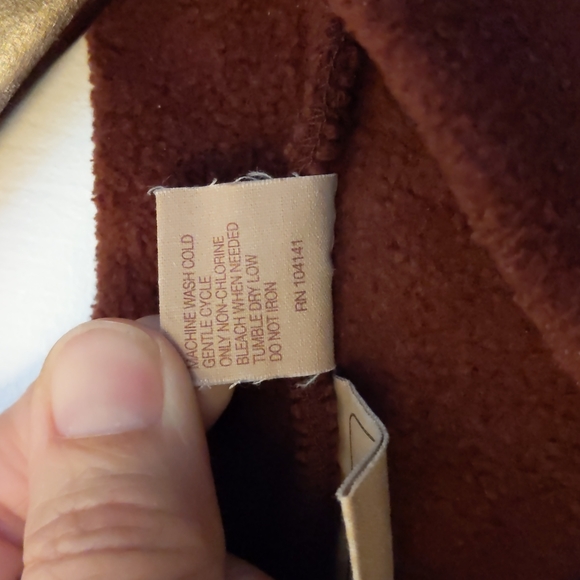 Medium Maroon Fleece Shirt, Long-sleeve - Picture 12 of 13